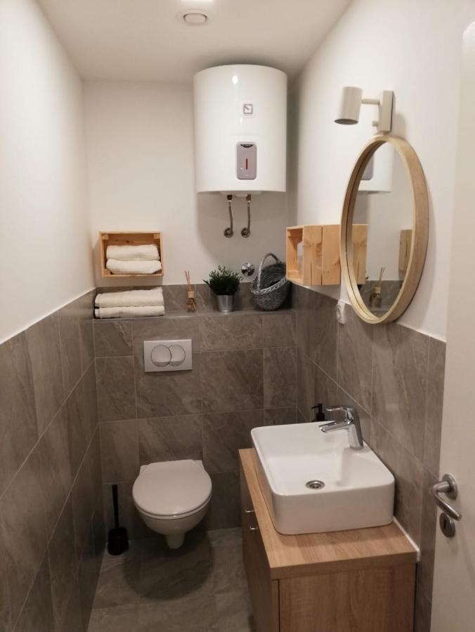 사모볼 Studio Apartman Fleiss 아파트 외부 사진