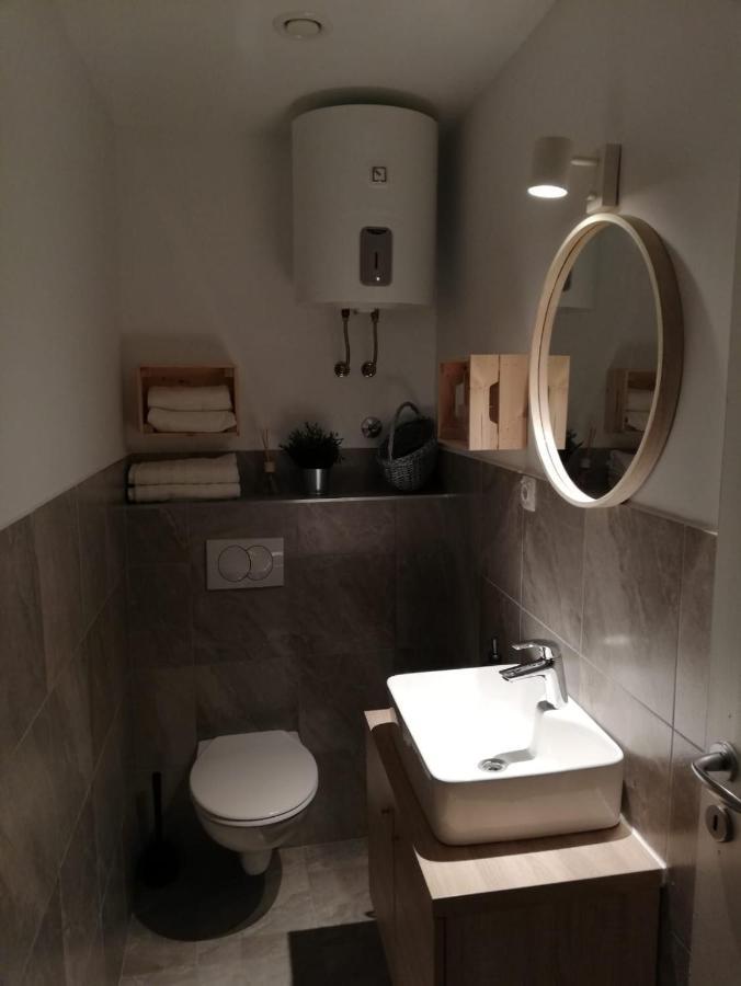 사모볼 Studio Apartman Fleiss 아파트 외부 사진